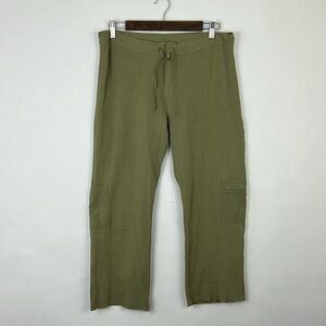 Gap Stretch earth sage green capri pants S